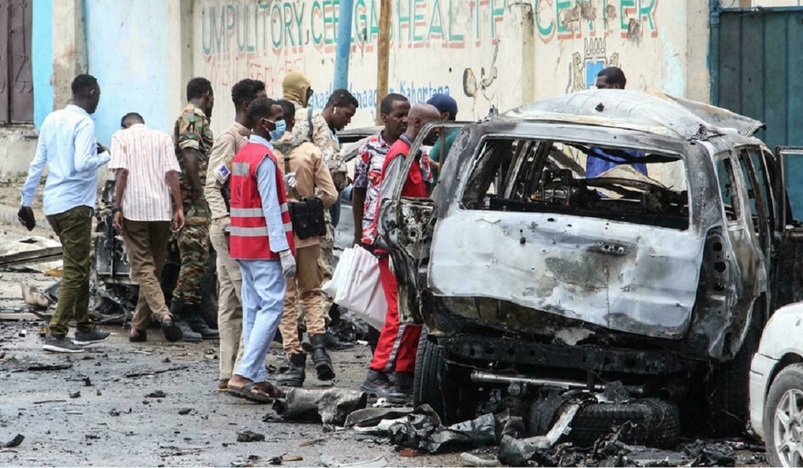 Car bomb kills 8 people in a suicide attack near Somalia's presidential palace